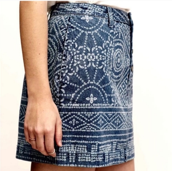 FREE PEOPLE School Daze Aztez Tribal Print Denim Skirt Size 8 - Picture 4 of 16